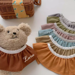 Baby cotton and linen bib